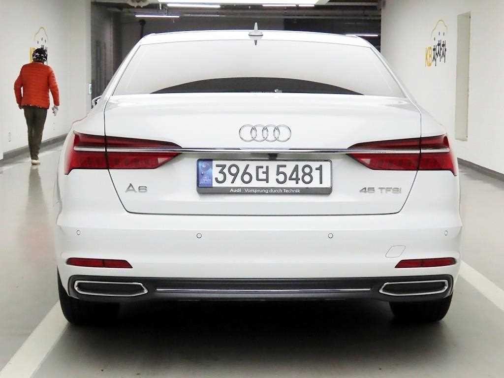 아우디 A6 A6 (C8) 45 TFSI 이미지 3
