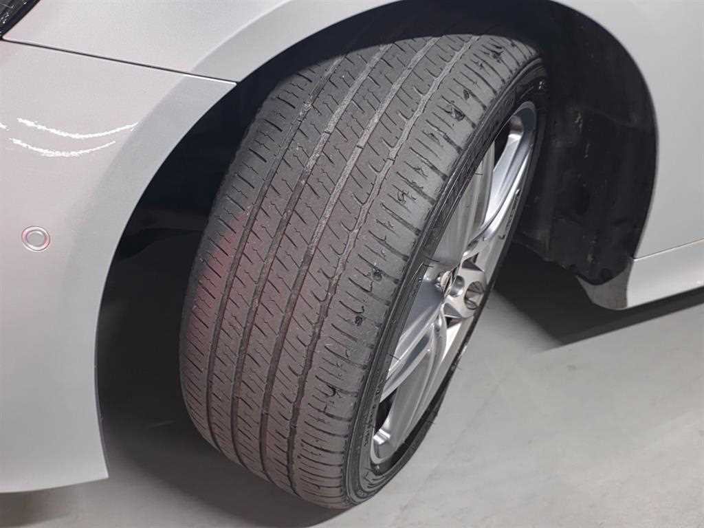 벤츠 E 클래스 E-클래스 W213 E220d 쿠페 이미지 18