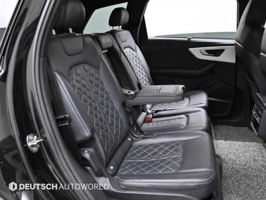 아우디 Q7 Q7 (4M) 55 TFSI 콰트로 프리미엄 이미지 12