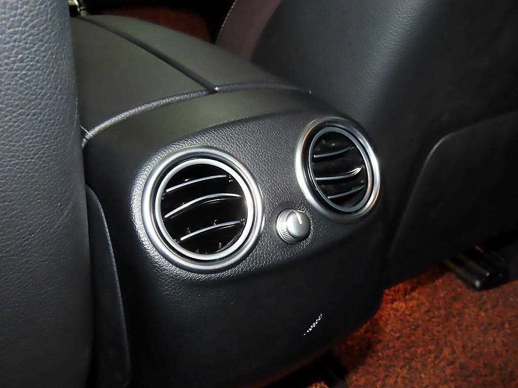 벤츠 GLC 클래스 GLC클래스 X253 GLC 220 d 4MATIC 프리미엄 쿠페 이미지 14