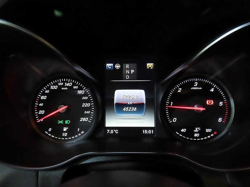벤츠 GLC 클래스 GLC클래스 X253 GLC 220 d 4MATIC 프리미엄 쿠페 이미지 9