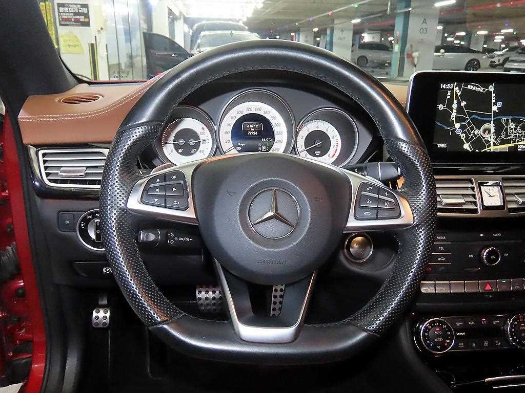 벤츠 CLS 클래스 CLS클래스 W218 CLS 400 AMG Line 이미지 8