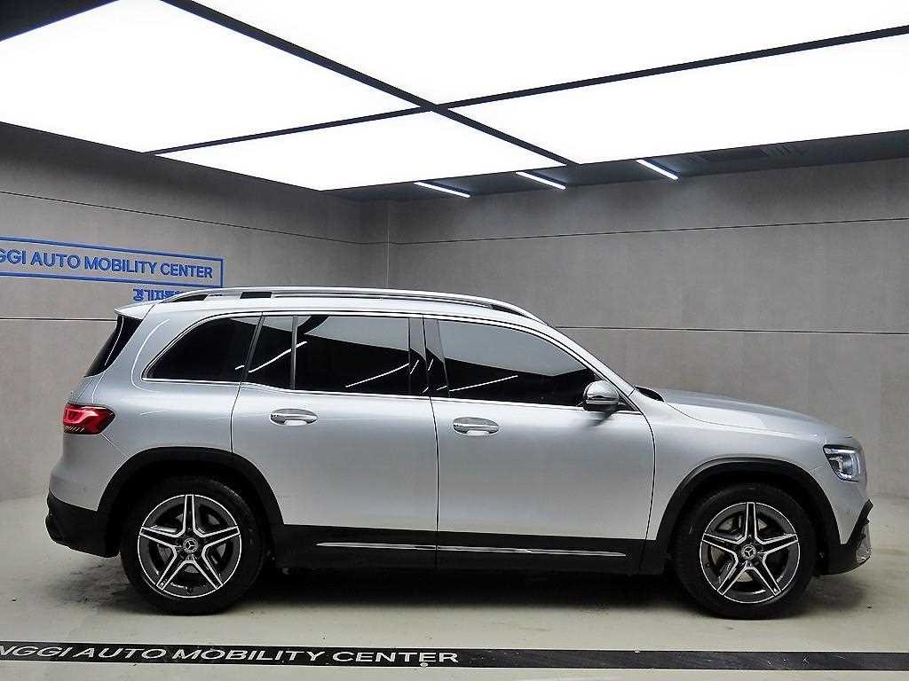 벤츠 GLB 클래스 GLB클래스 X247 GLB 250 4MATIC 이미지 2