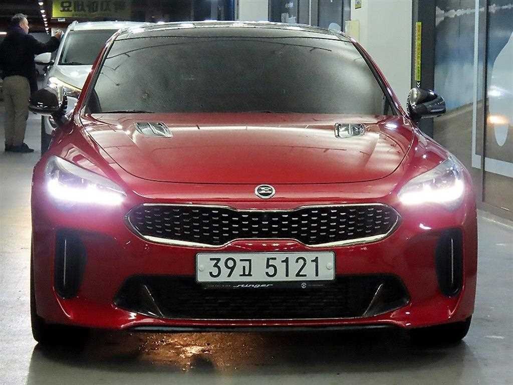 기아 스팅어 가솔린 2.0 터보 2WD 플래티넘 이미지 2