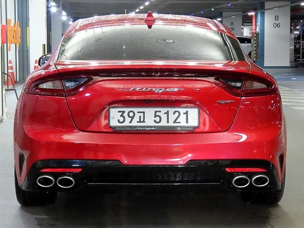 기아 스팅어 가솔린 2.0 터보 2WD 플래티넘 이미지 5