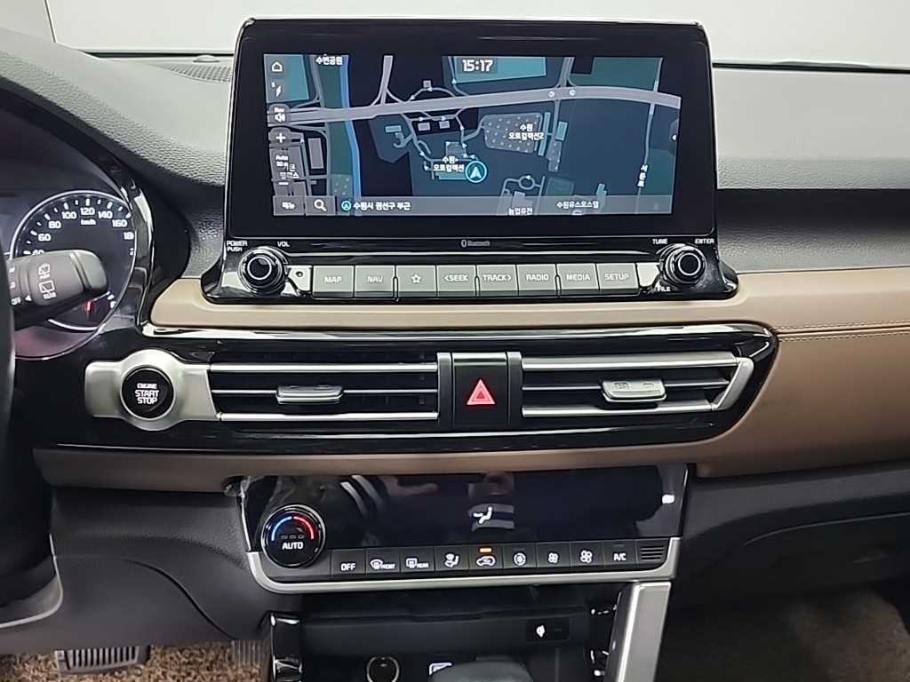 기아 셀토스 가솔린 1.6 터보 4WD 시그니처 이미지 10