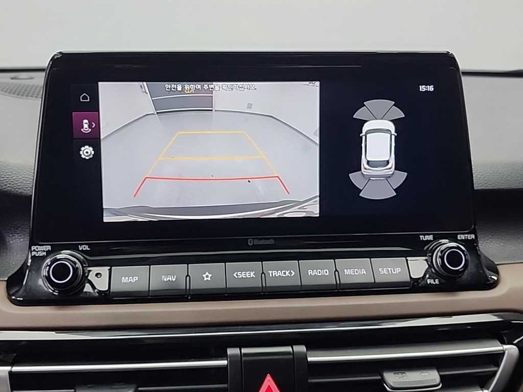 기아 셀토스 가솔린 1.6 터보 4WD 시그니처 이미지 17