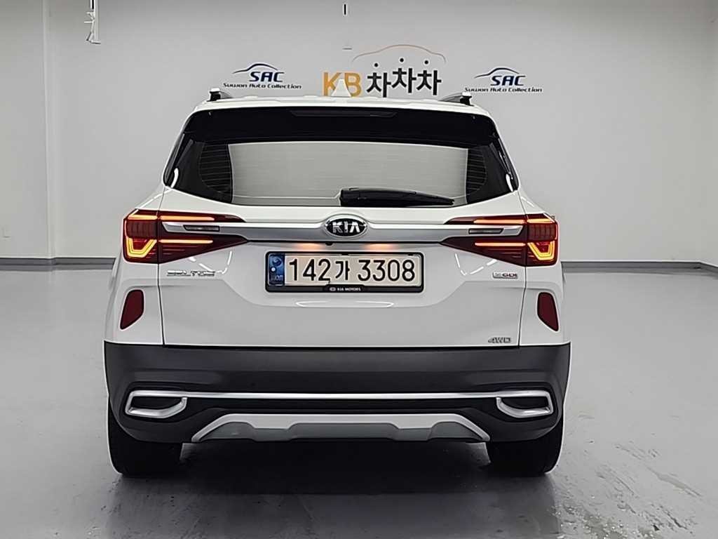 기아 셀토스 가솔린 1.6 터보 4WD 시그니처 이미지 3