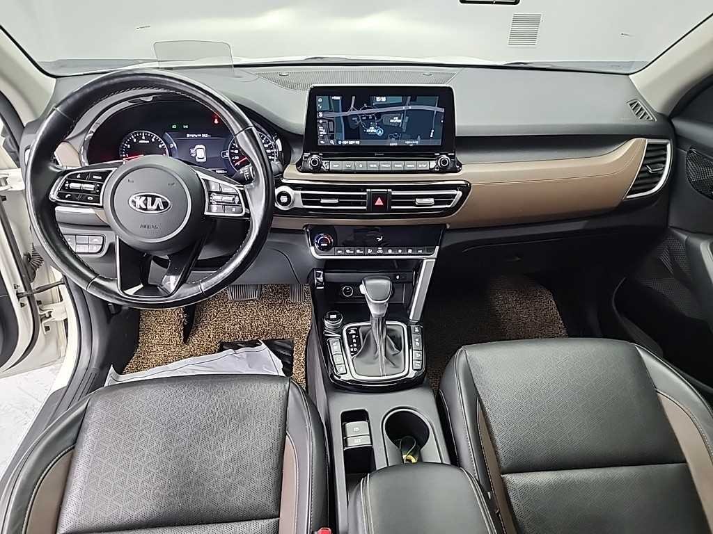 기아 셀토스 가솔린 1.6 터보 4WD 시그니처 이미지 7
