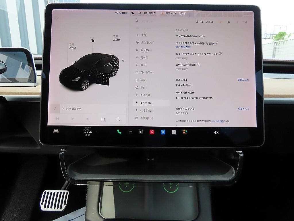 테슬라 모델 Y 롱 레인지 이미지 14