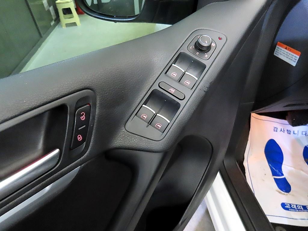 폭스바겐 티구안 뉴티구안 2.0 TDI 컴포트 이미지 13
