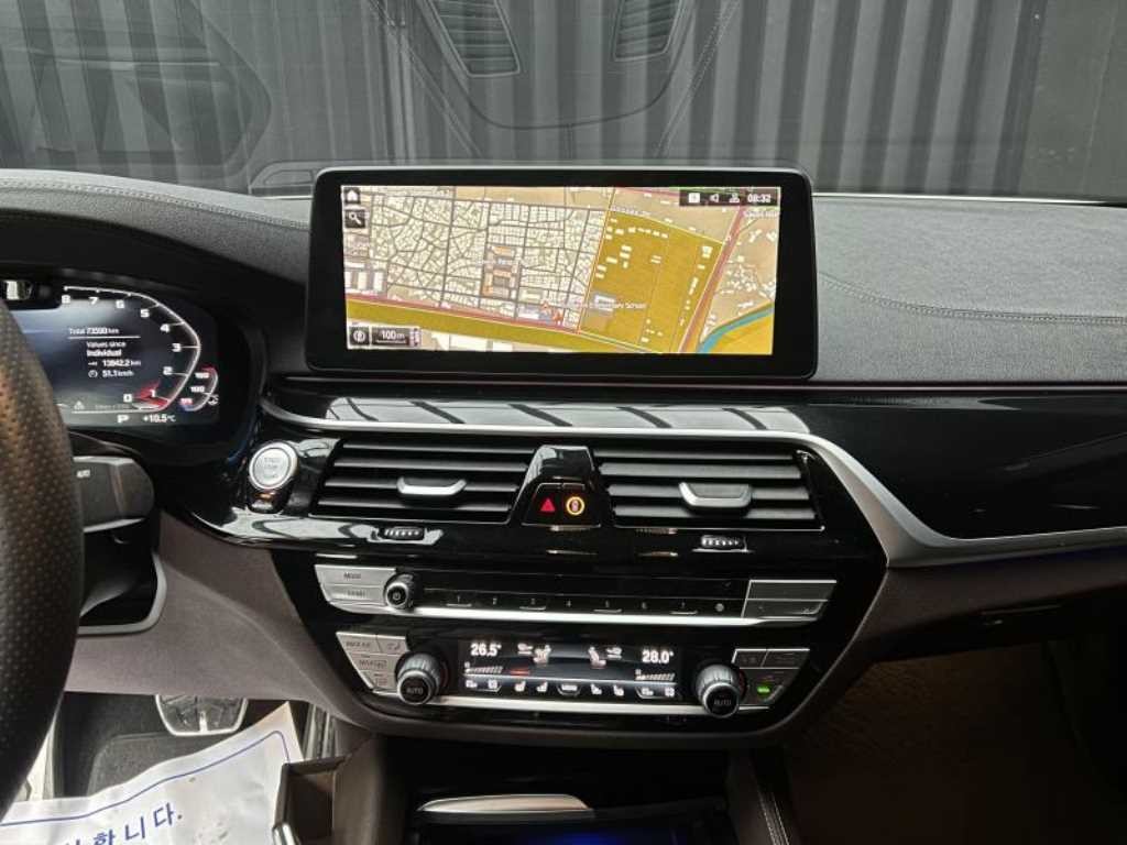 BMW 5시리즈 5시리즈 (G30) 530i M 스포츠 이미지 10