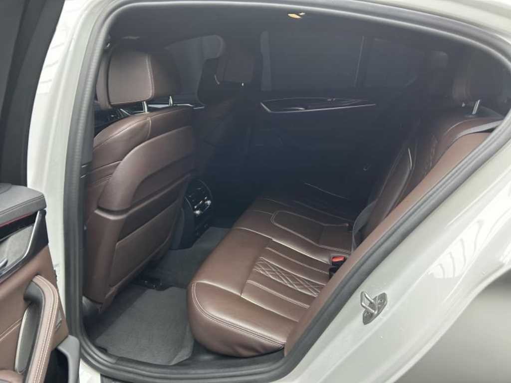 BMW 5시리즈 5시리즈 (G30) 530i M 스포츠 이미지 6