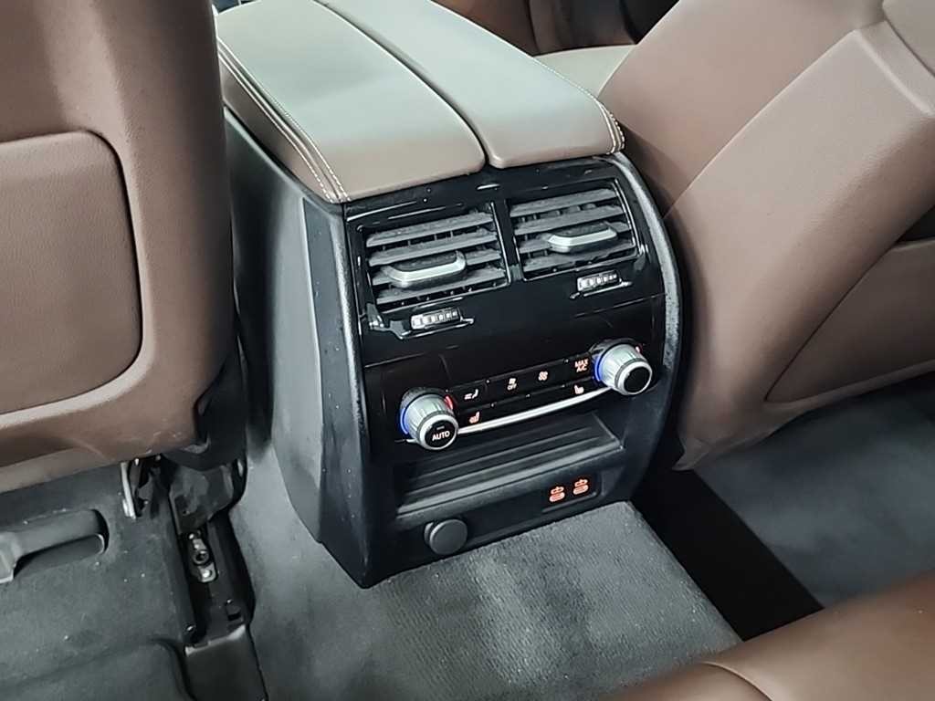 BMW 5시리즈 5시리즈 (G30) 530e M 스포츠 이미지 13