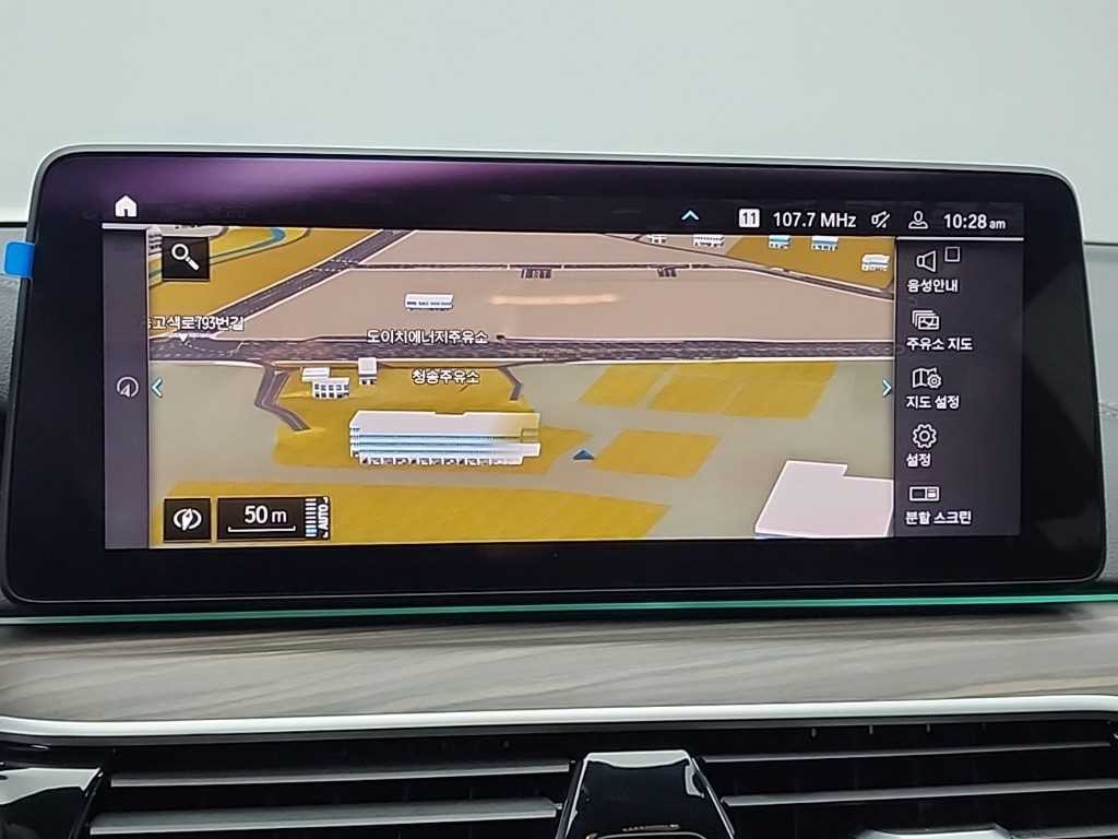 BMW 5시리즈 5시리즈 (G30) 530e M 스포츠 이미지 15