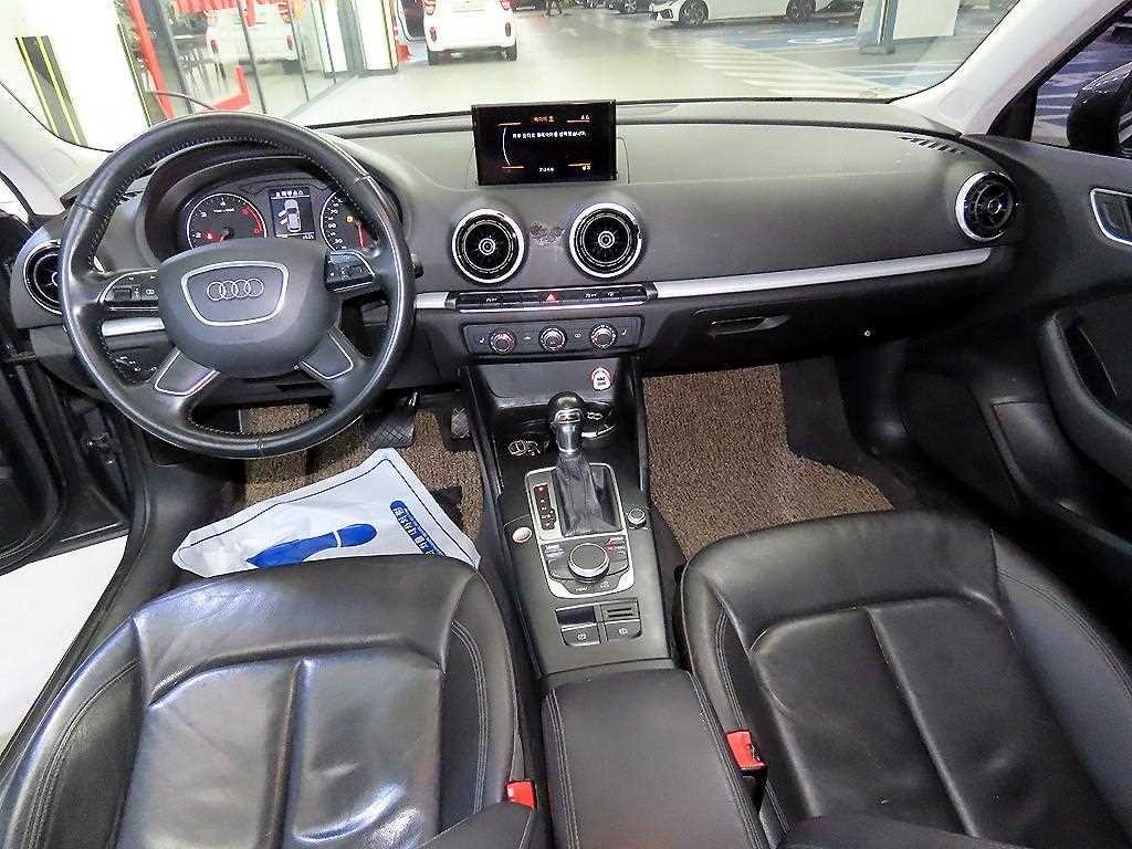 아우디 A3 뉴 A3 25 TDI 다이나믹 스포트백 이미지 10
