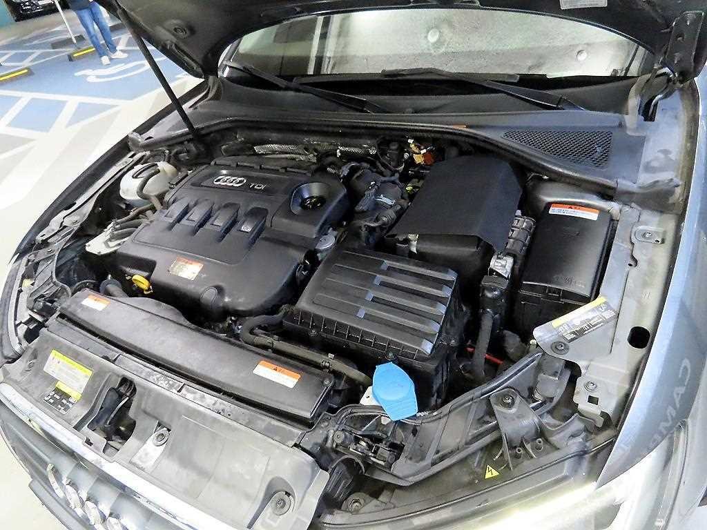 아우디 A3 뉴 A3 25 TDI 다이나믹 스포트백 이미지 18