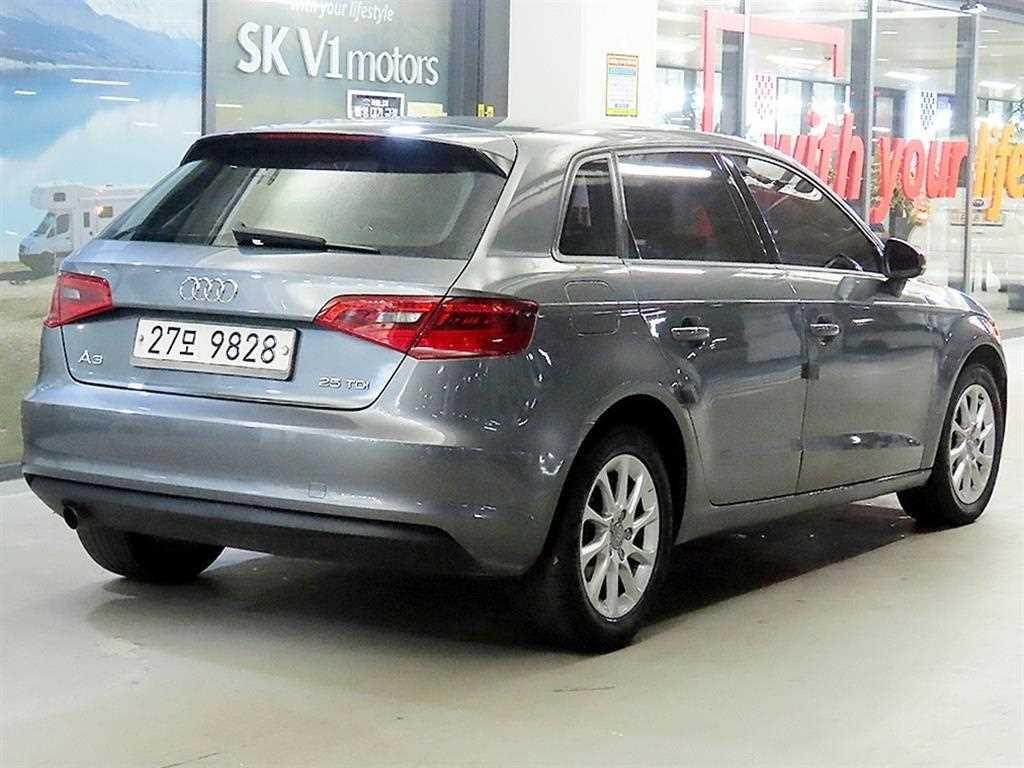 아우디 A3 뉴 A3 25 TDI 다이나믹 스포트백 이미지 4