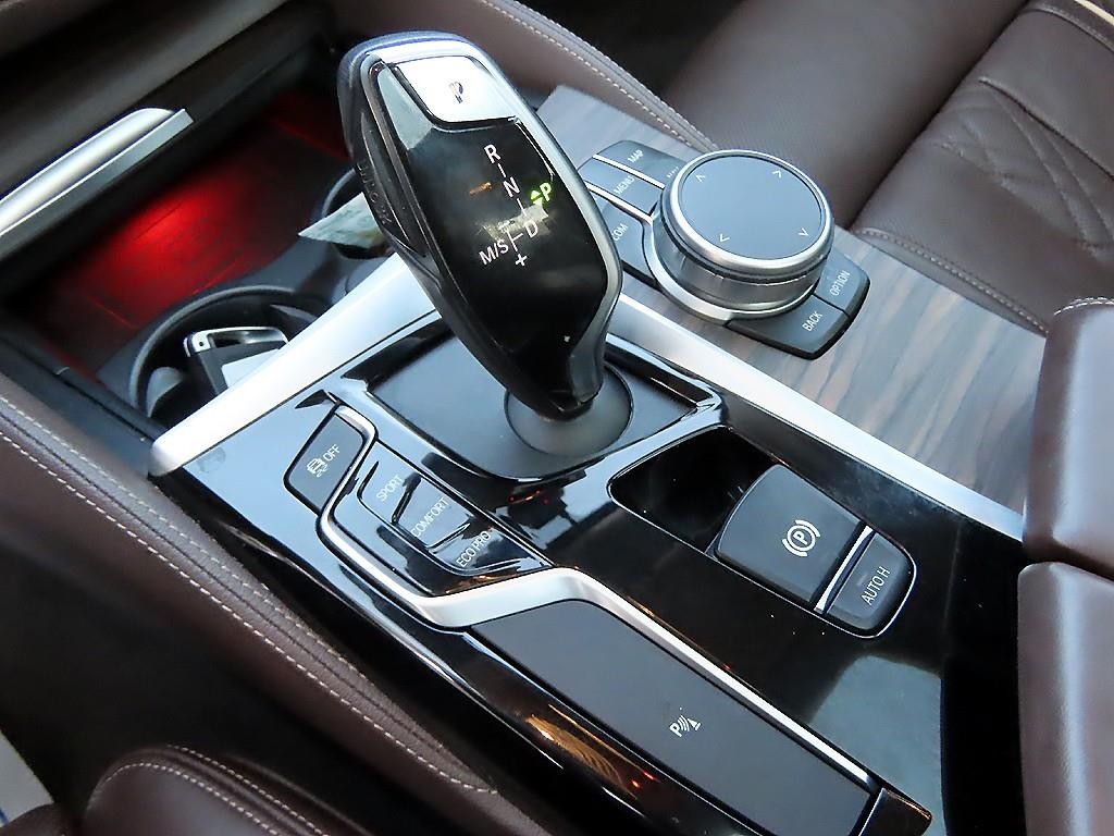 BMW 5시리즈 5시리즈 (G30) 530i xDrive 럭셔리 플러스 이미지 11