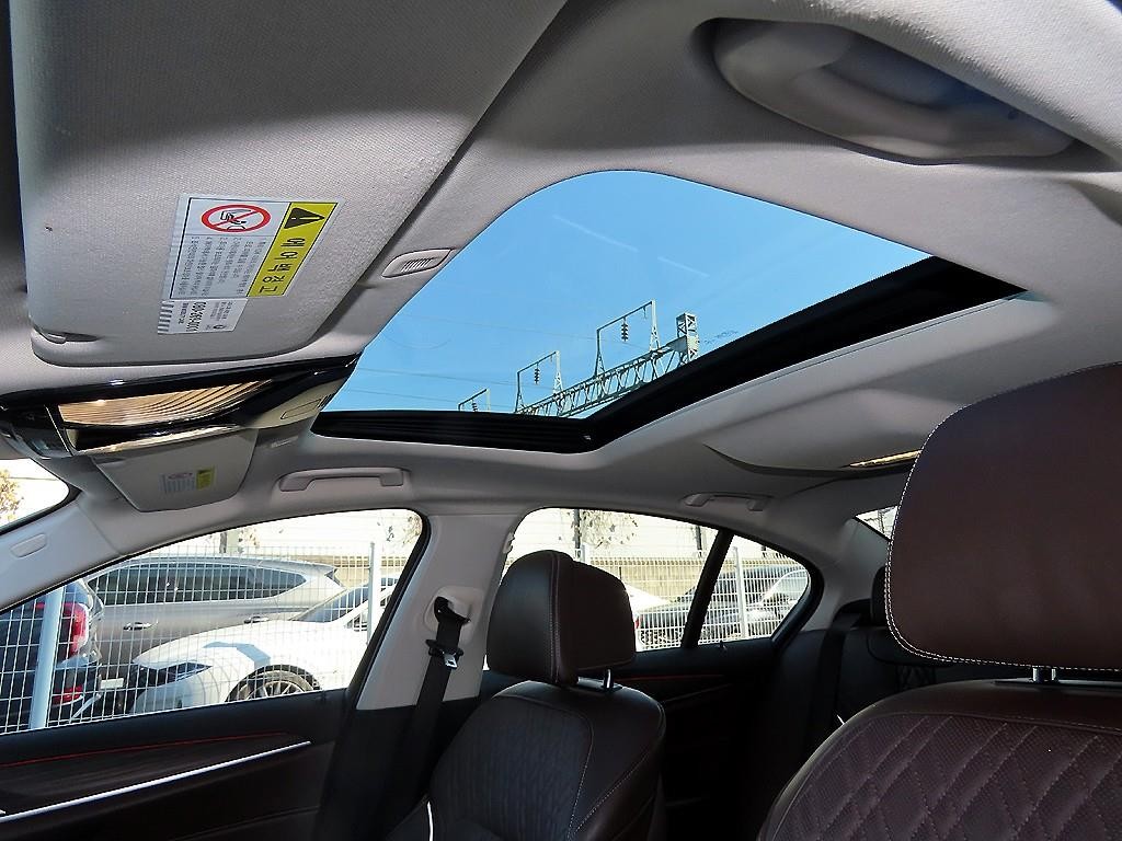 BMW 5시리즈 5시리즈 (G30) 530i xDrive 럭셔리 플러스 이미지 18