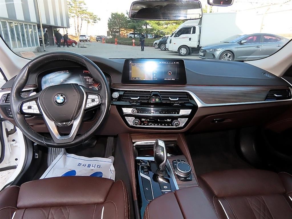 BMW 5시리즈 5시리즈 (G30) 530i xDrive 럭셔리 플러스 이미지 7