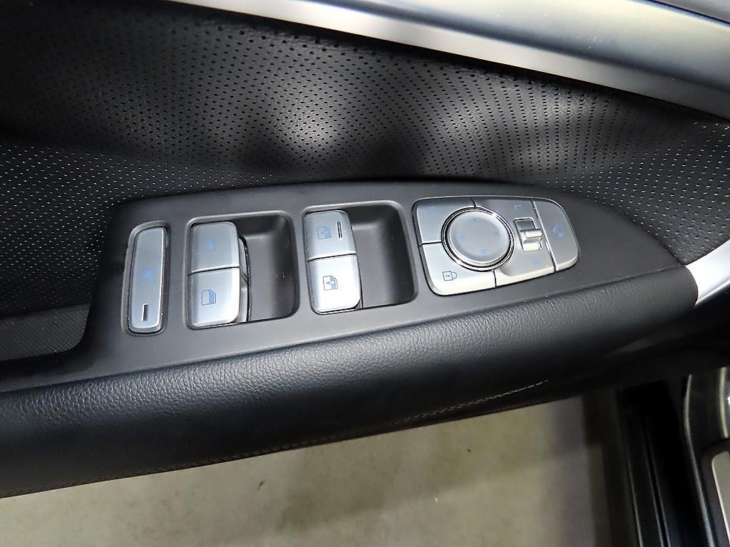 제네시스 G70 3.3T 스포츠 AWD 엘리트 이미지 13