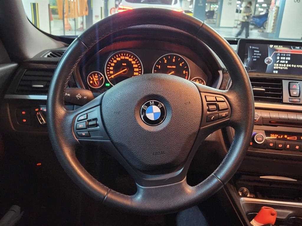 BMW 그란투리스모 3시리즈 GT (F34) GT 320D 이미지 14