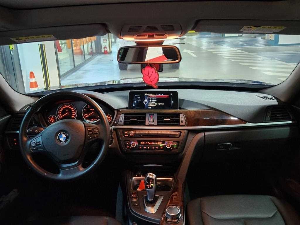 BMW 그란투리스모 3시리즈 GT (F34) GT 320D 이미지 15