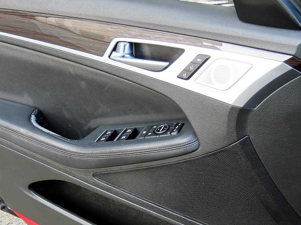 제네시스 G80 3.3 GDI AWD 프리미엄 럭셔리 이미지 12