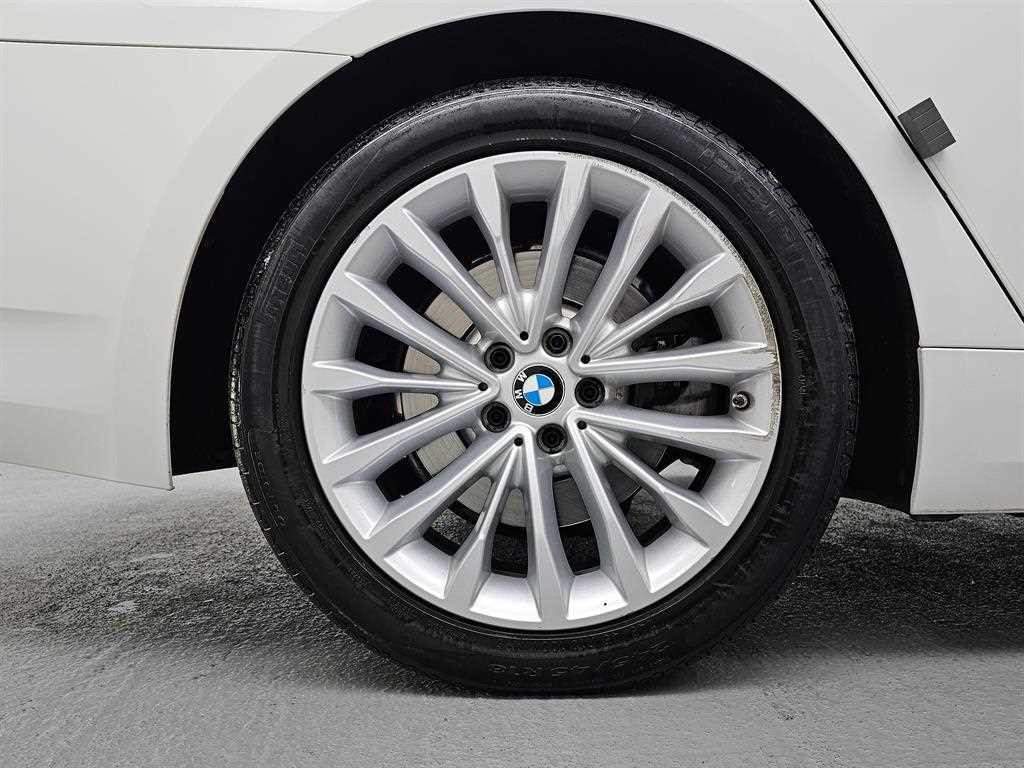 BMW 5시리즈 5시리즈 (G30) 523d xDrive 럭셔리 이미지 5
