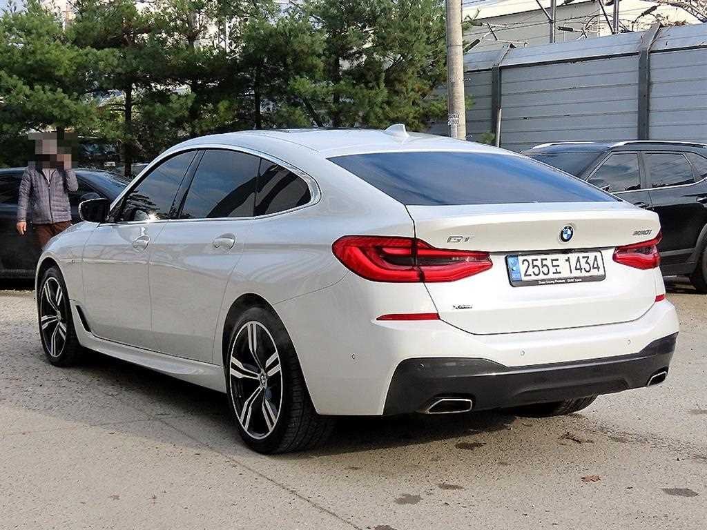 BMW 그란투리스모 6시리즈 GT (G32) 630i xDrive M 스포츠 이미지 3