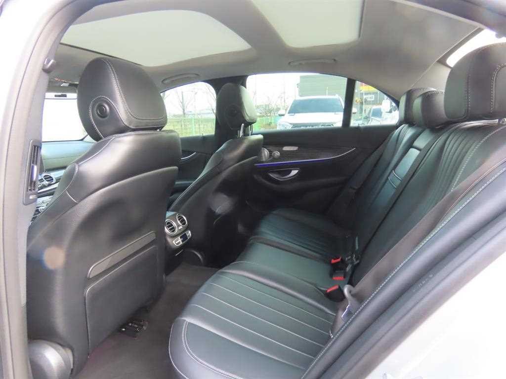 벤츠 E 클래스 E-클래스 W213 E400 4MATIC 익스클루시브 이미지 6