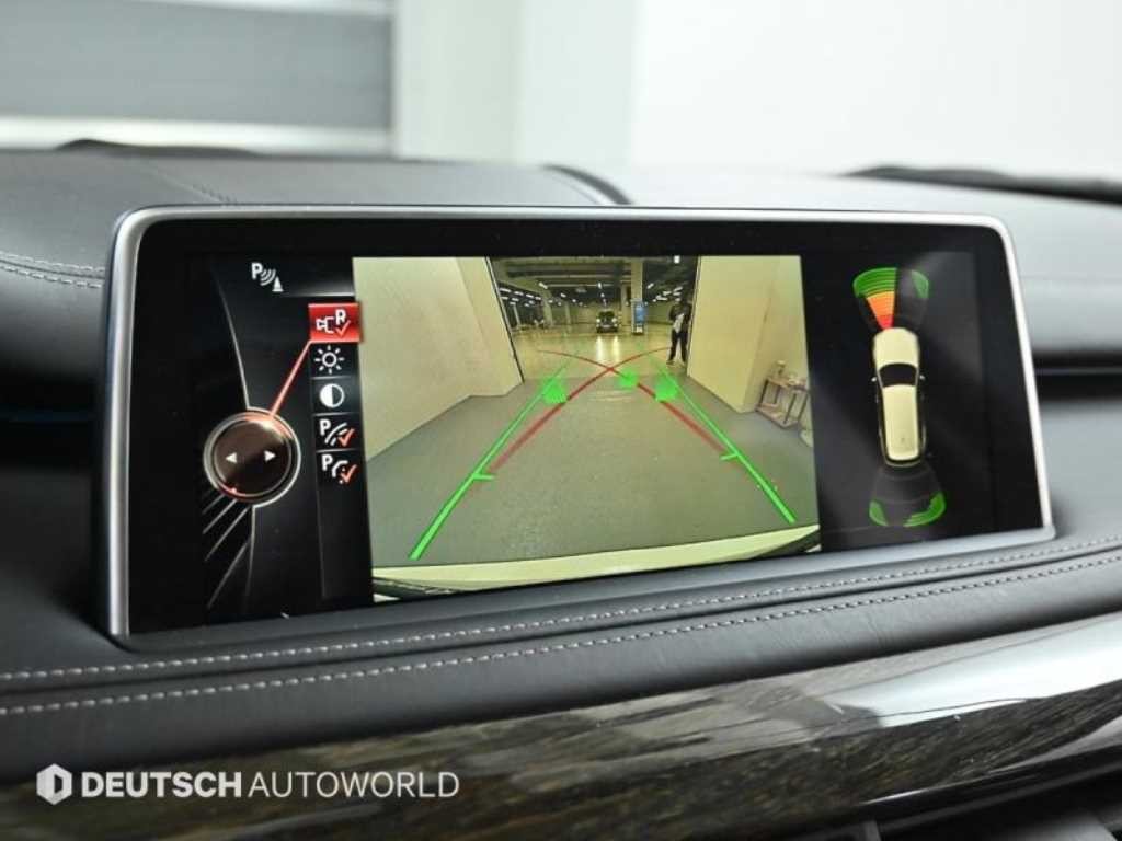 BMW X5 X5 (F15) xDrive 50i 이미지 15