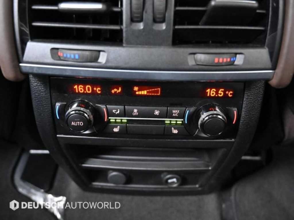 BMW X5 X5 (F15) xDrive 50i 이미지 16