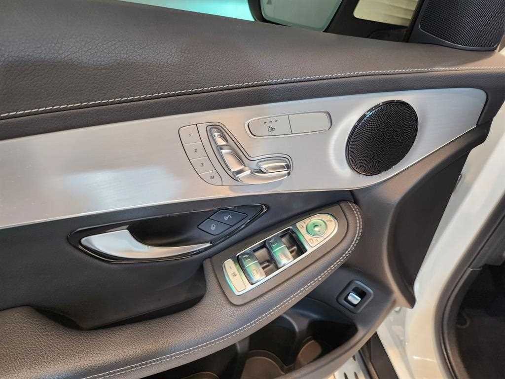 벤츠 GLC 클래스 GLC클래스 X253 GLC 220 d 4MATIC 이미지 12