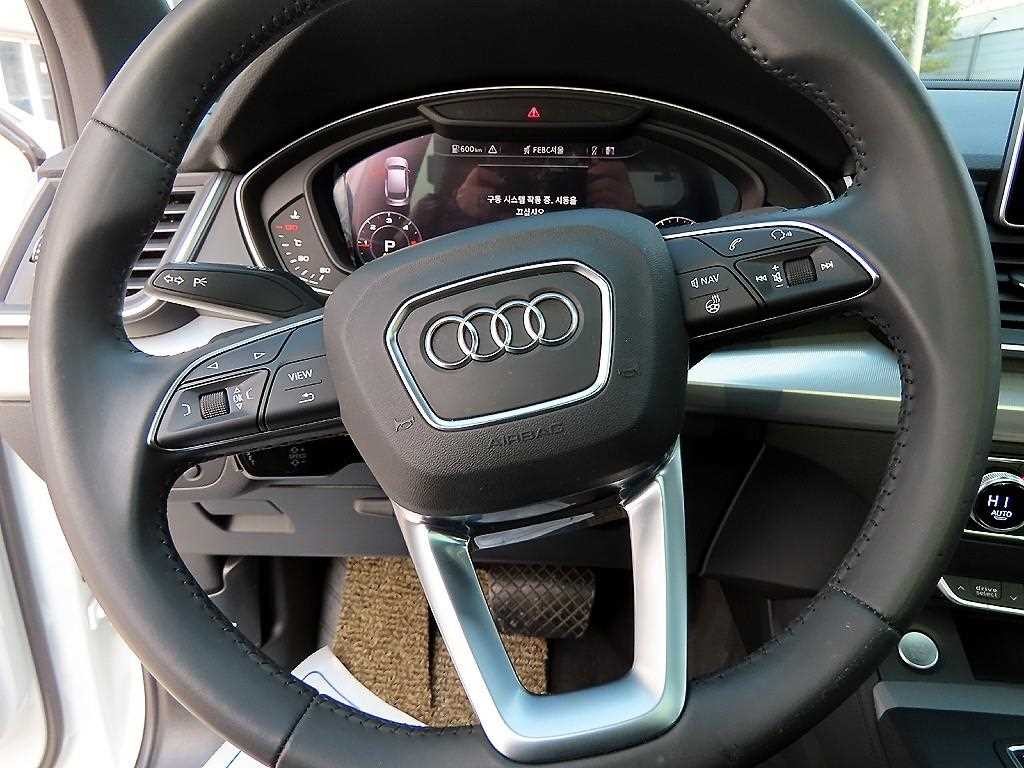 아우디 Q5 Q5 (FY) 40 TDI 콰트로 프리미엄 이미지 12