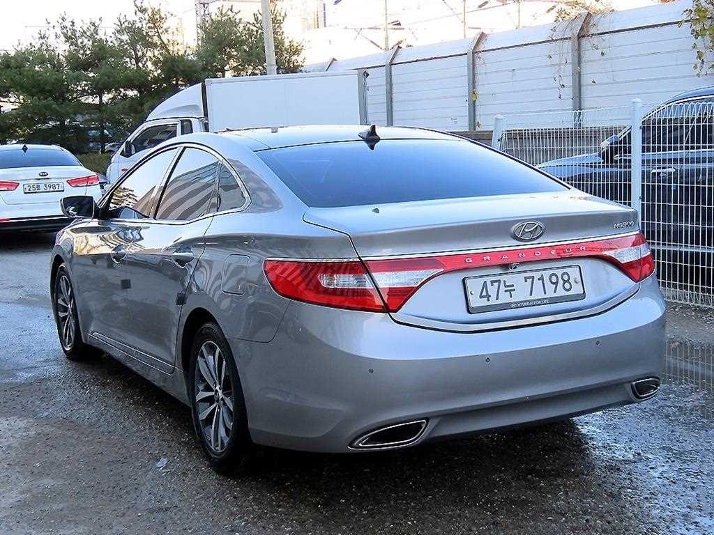 현대 그랜저 그랜저 HG HG300 PRIME 이미지 3