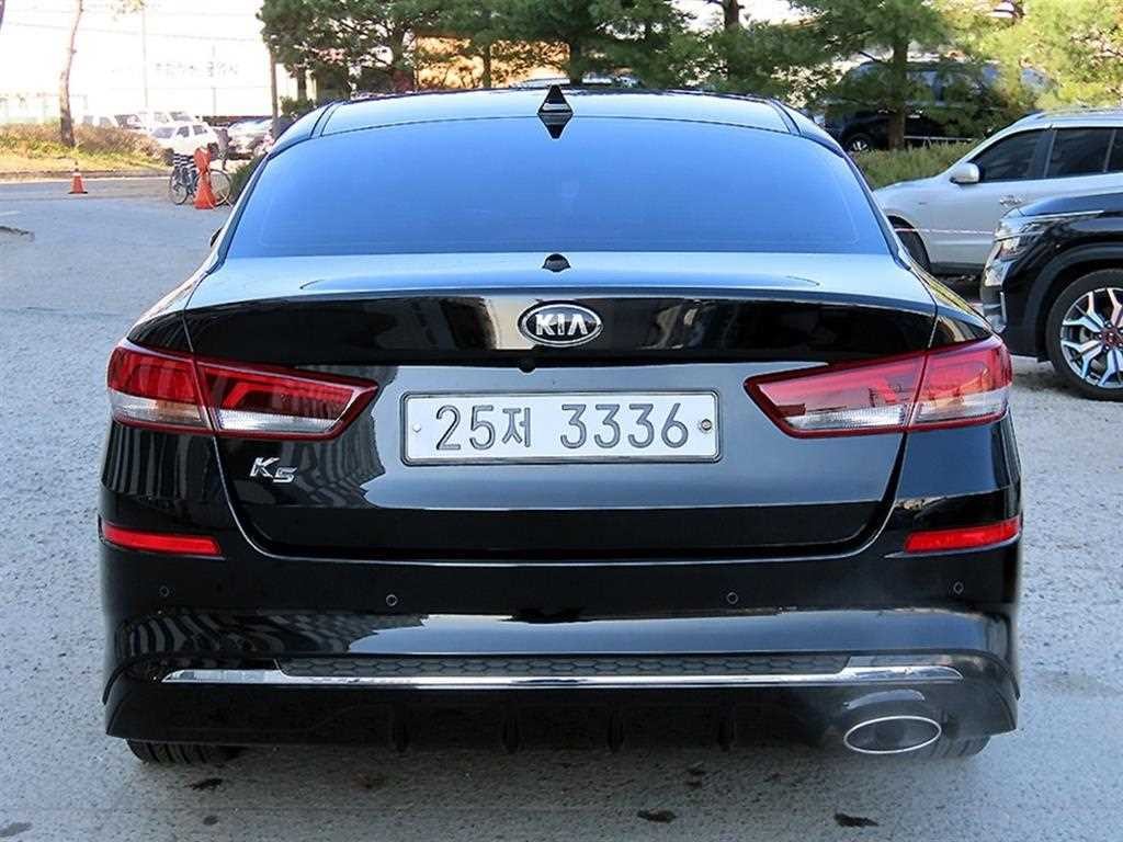 기아 K5 더 뉴 K5 2세대 가솔린 2.0 노블레스 이미지 4