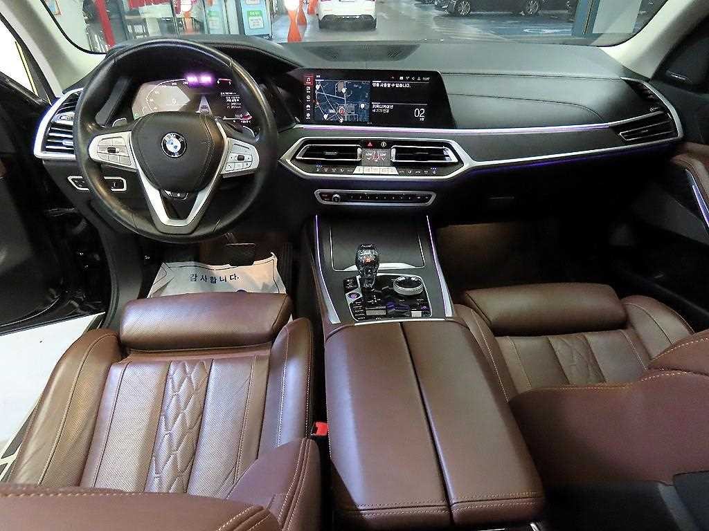 BMW X7 X7 (G07) xDrive 40d 디자인 퓨어 엑셀런스 7인승 이미지 10