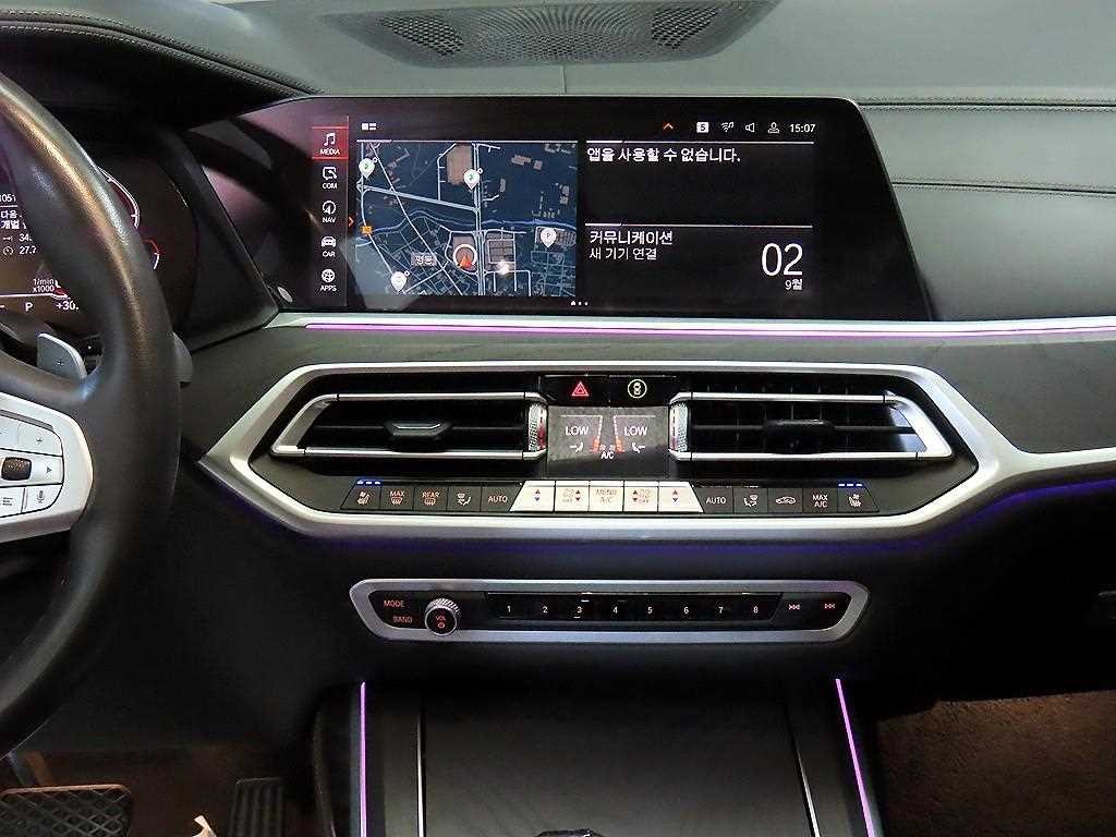 BMW X7 X7 (G07) xDrive 40d 디자인 퓨어 엑셀런스 7인승 이미지 11