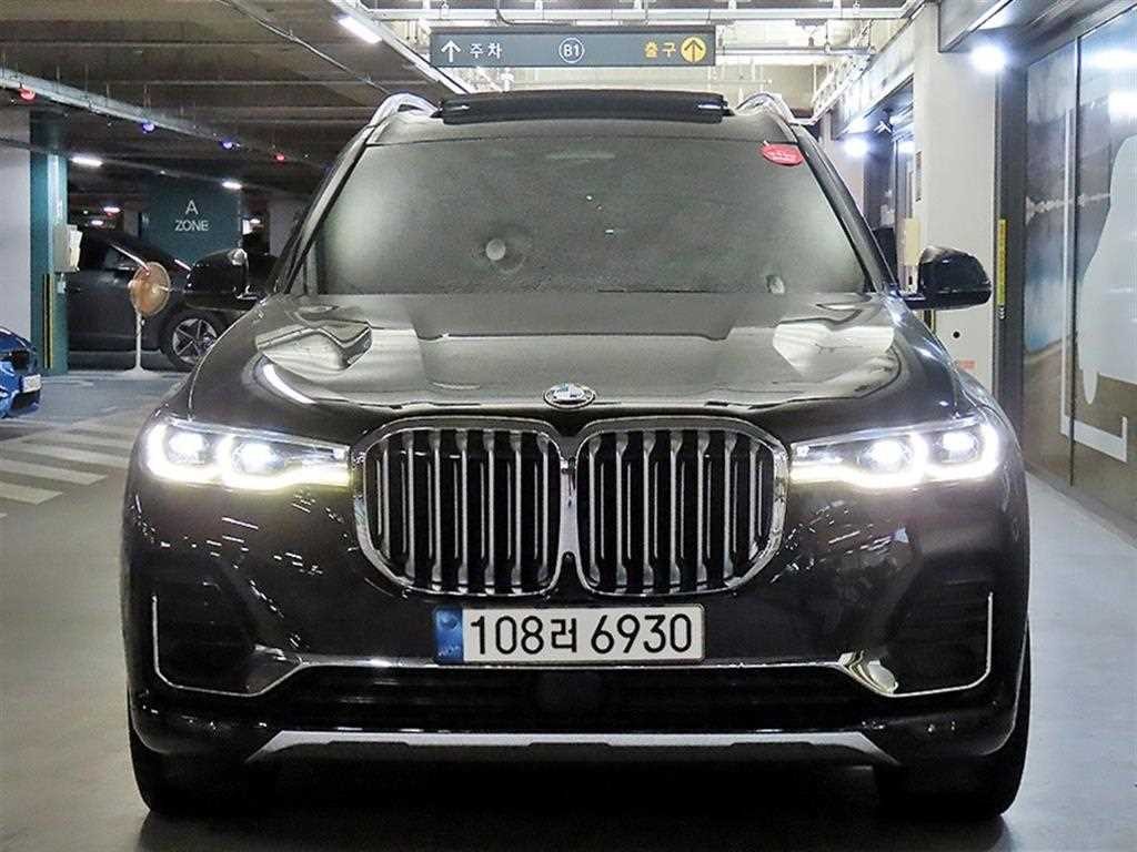 BMW X7 X7 (G07) xDrive 40d 디자인 퓨어 엑셀런스 7인승 이미지 2