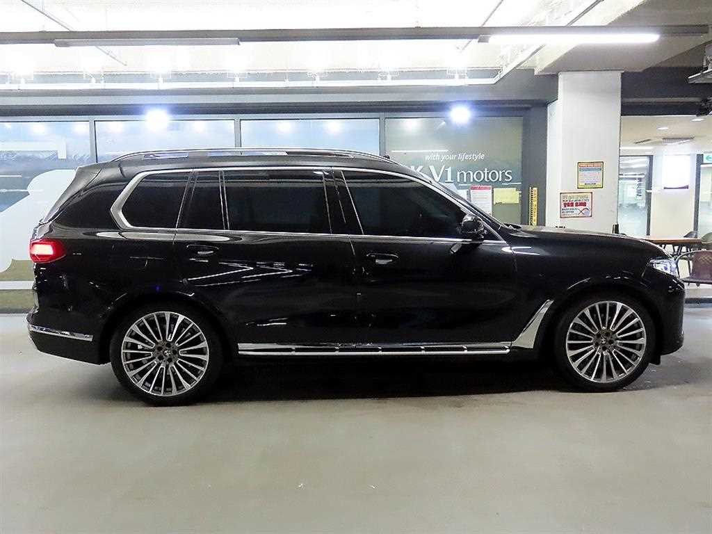 BMW X7 X7 (G07) xDrive 40d 디자인 퓨어 엑셀런스 7인승 이미지 3