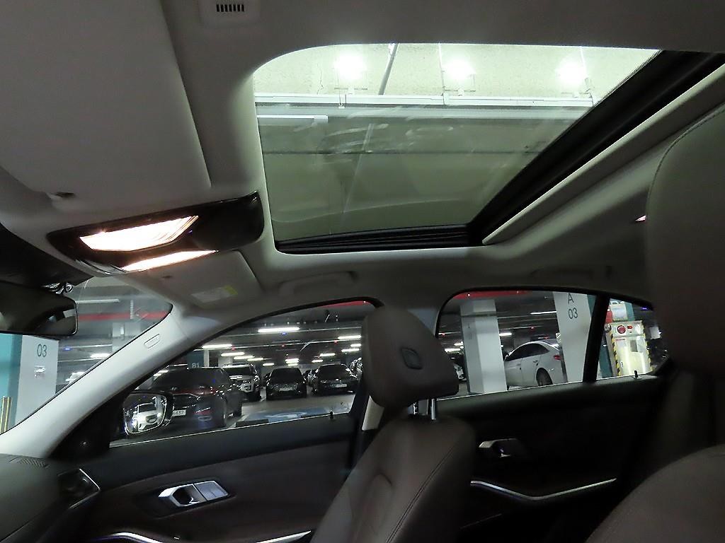 BMW 3시리즈 3시리즈 (G20) 320i 럭셔리 이미지 17