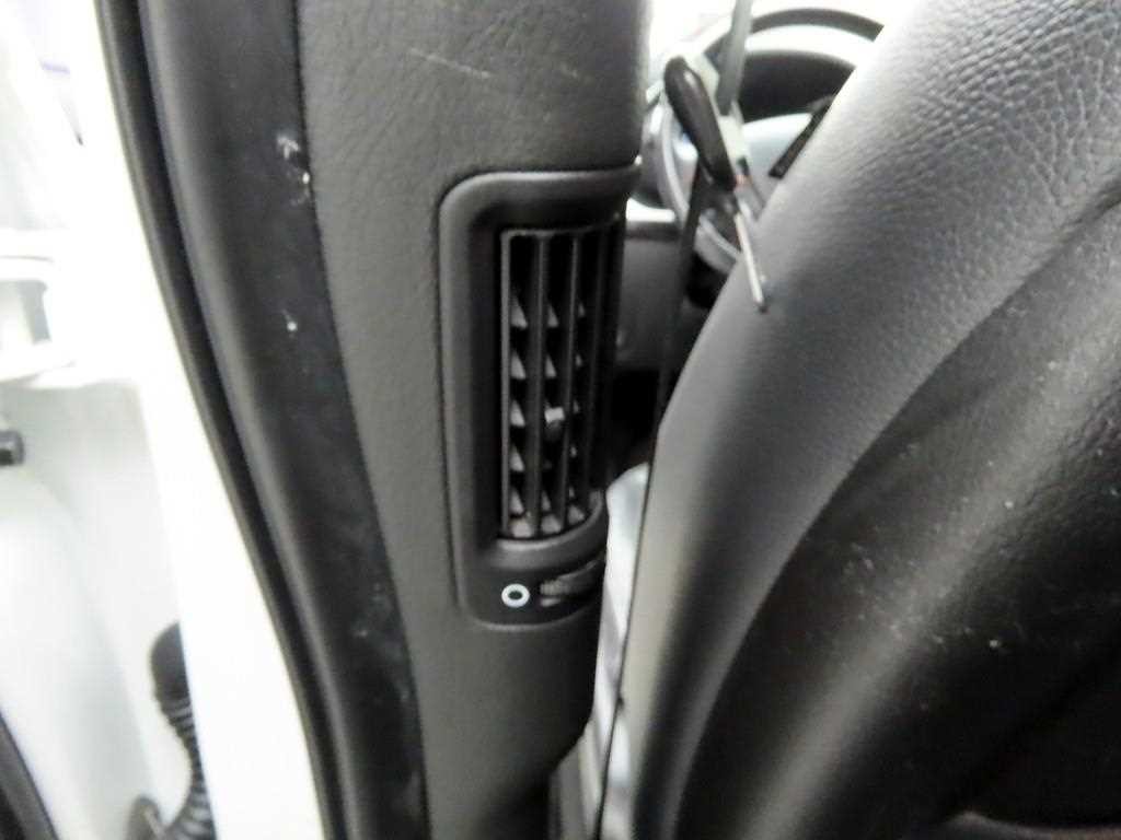 기아 쏘렌토 뉴 쏘렌토 R 2WD 2.0 프레스티지 이미지 17