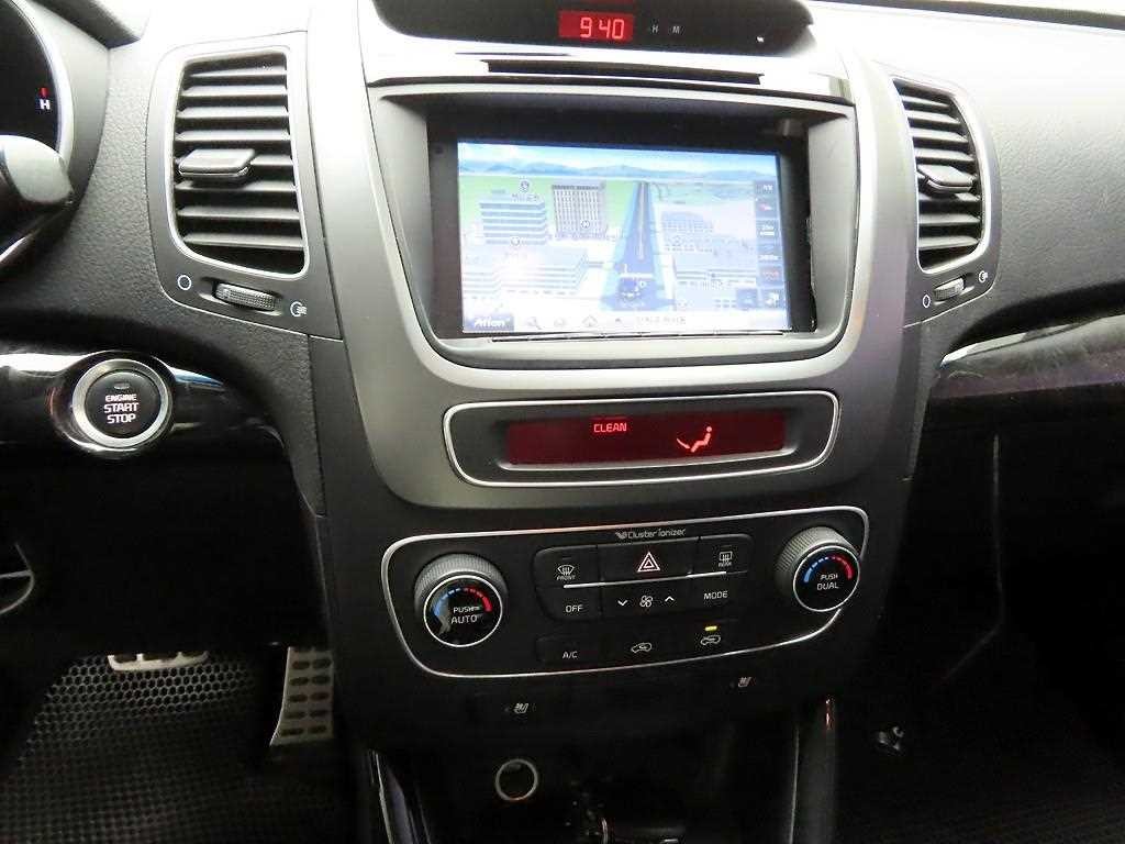 기아 쏘렌토 뉴 쏘렌토 R 2WD 2.0 프레스티지 이미지 9
