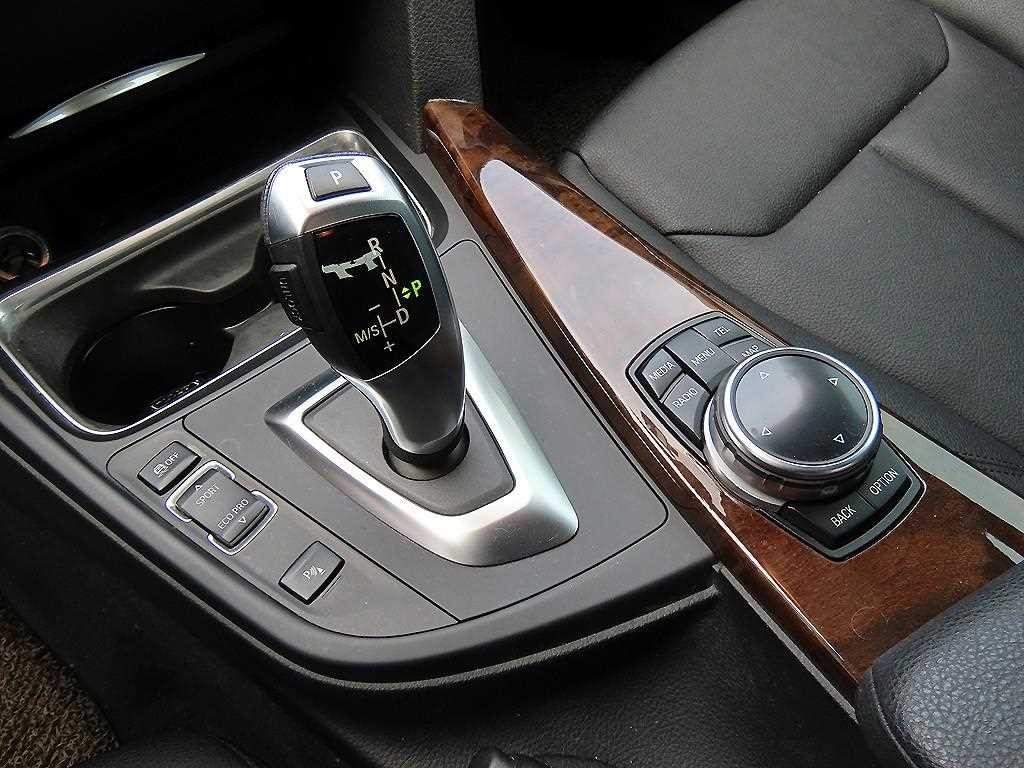BMW 그란투리스모 3시리즈 GT (F34) GT 320D xDrive 이미지 11