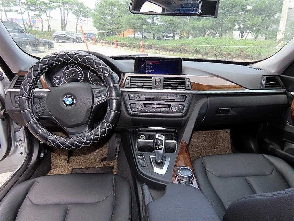 BMW 그란투리스모 3시리즈 GT (F34) GT 320D xDrive 이미지 7
