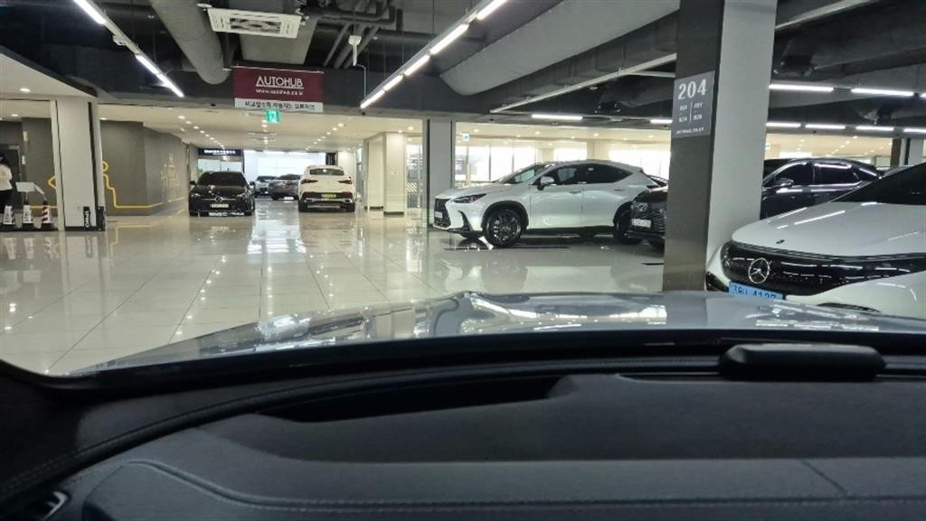 벤츠 E 클래스 E-클래스 W213 E220d 4MATIC AMG라인 이미지 16