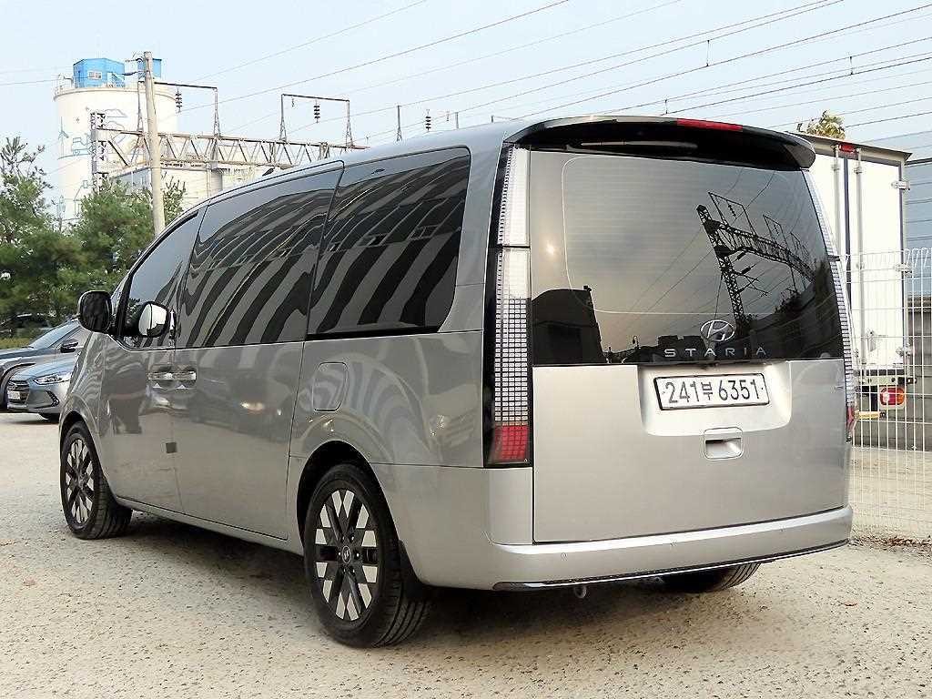현대 스타리아 4WD 디젤 라운지 프레스티지 이미지 3