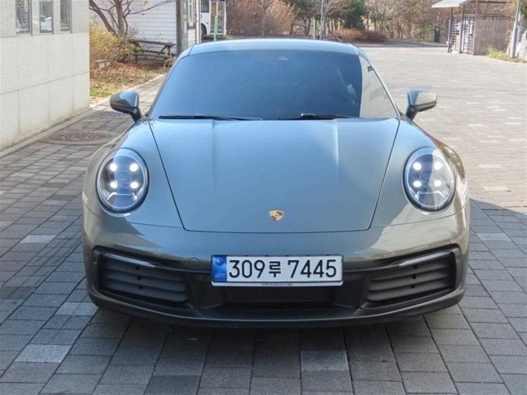 포르쉐 911 911(992) 카레라 이미지 1